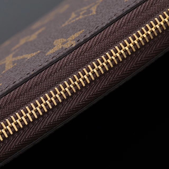 Louis vuitton monogram canvas zippy wallet M60017