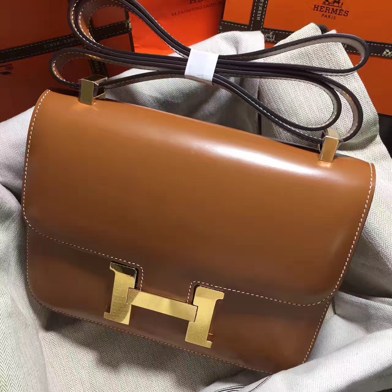 Hermes original box leather small constance bag C019 coffee