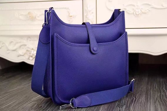 Hermes original togo leather evelyne pm shoulder bag E29 blue