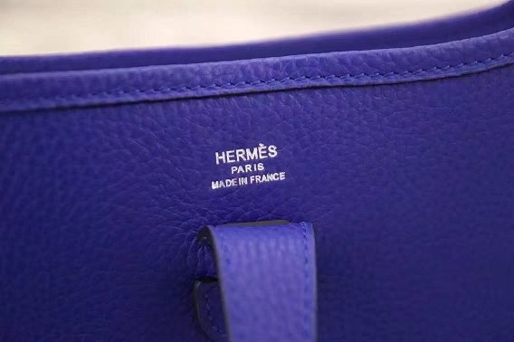 Hermes original togo leather evelyne pm shoulder bag E28 blue