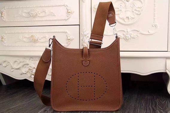 Hermes original togo leather evelyne pm shoulder bag E29 brown