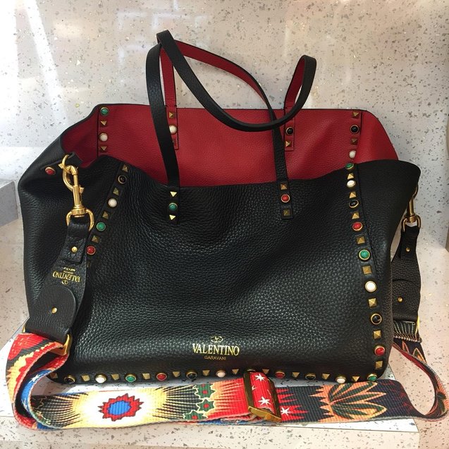 Valentino Garavani Rockstud calfskin shopper bag 0579 black&red