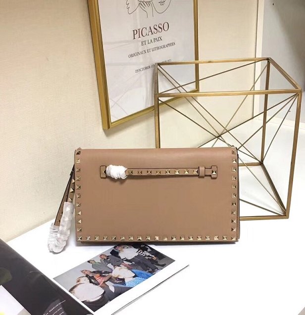 Valentino original calfskin rockstud clutch 0399 apricot