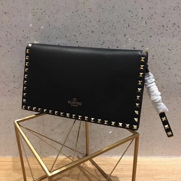 Valentino original calfskin rockstud clutch 0399 black