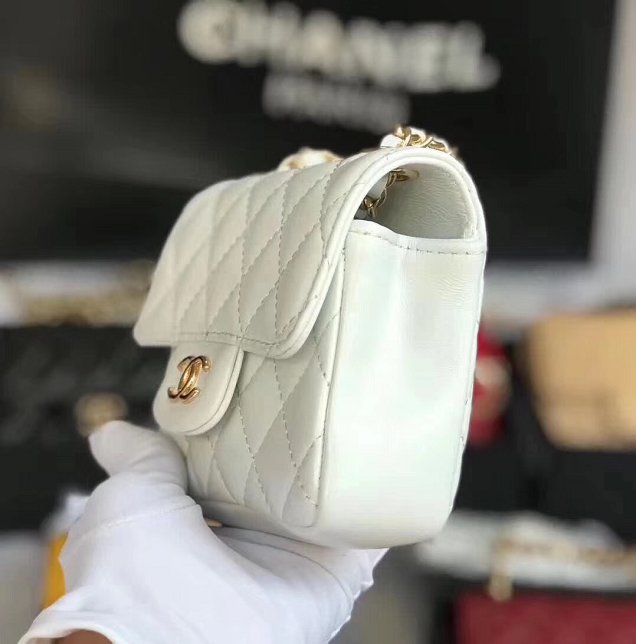 2019 CC original lambskin mini flap bag A35200 white
