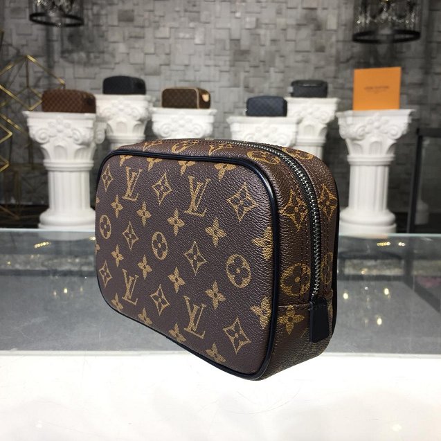 Louis vuitton original monogram canvas toiletry pm M47507