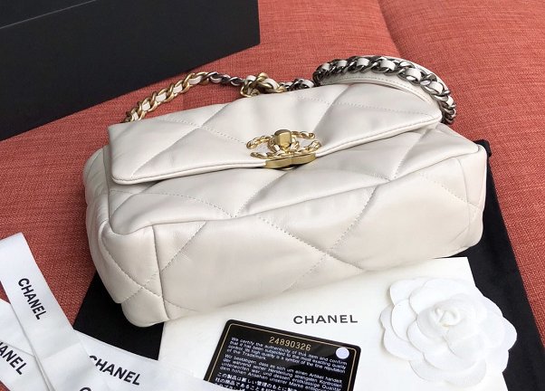 2020 CC original lambskin 19 flap bag AS1160 white