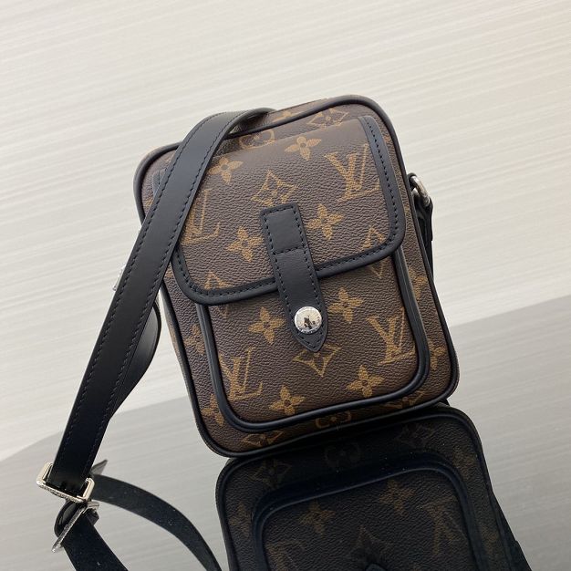 Louis vuitton original monogram mini messenger bag M69404 