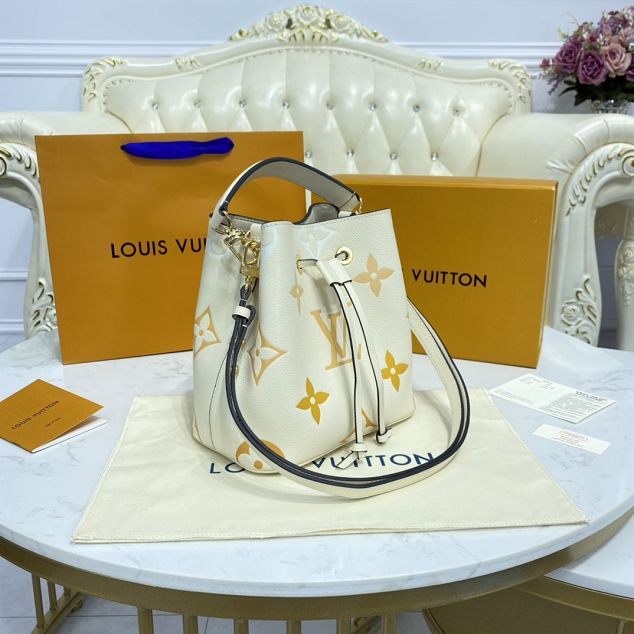 Louis vuitton original embossed calfskin neonoe BB bag M45716 white