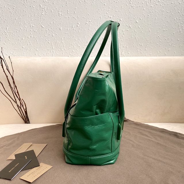 BV original paper calfskin medium arco 48 bag 618463 green