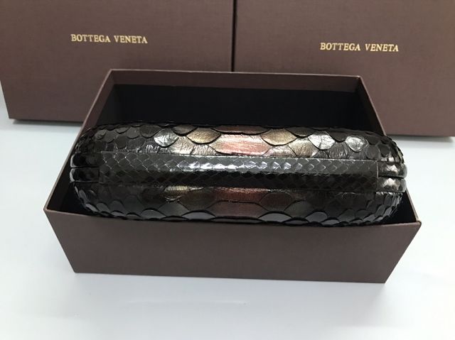 BV original python leather knot clutch 113085 black&gold