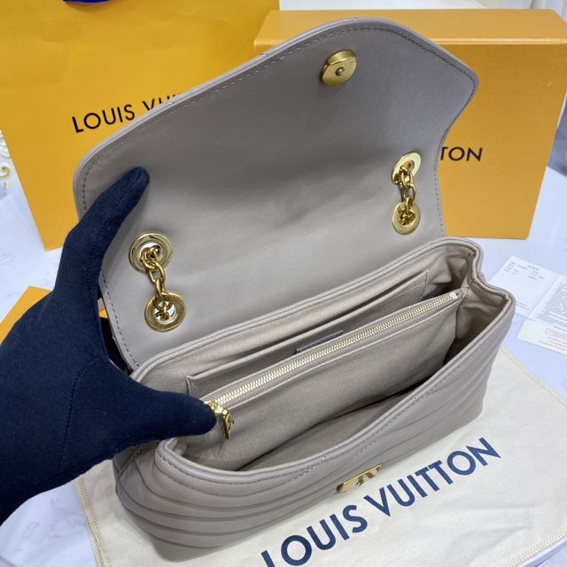 2021 Louis vuitton original calfskin new wave chain bag M58550 taupe