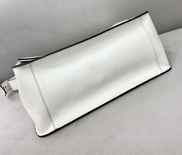 Fendi original calfskin medium kan U bag 8M0516 white