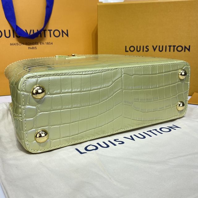 Louis vuitton original crocodile calfskin capucines BB handbag N93344 champagne