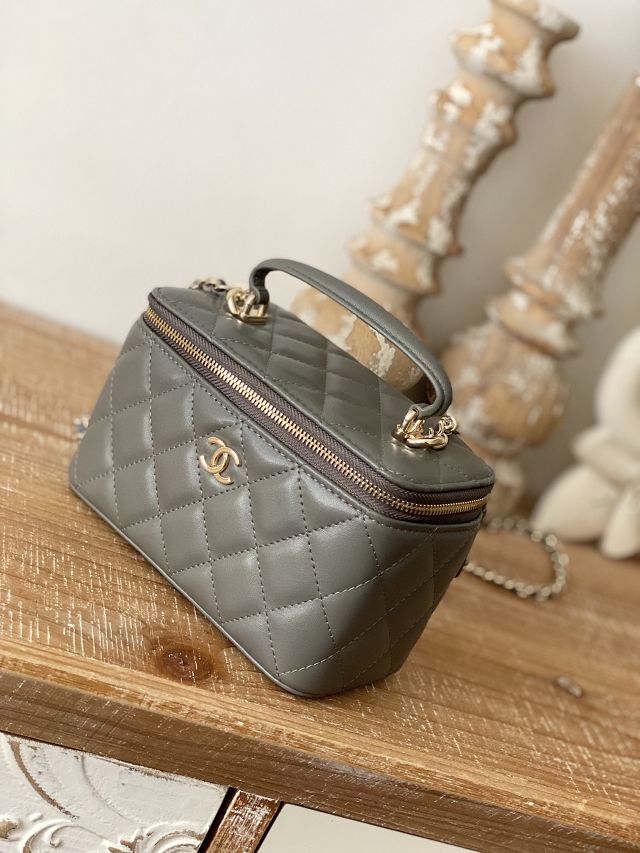 CC original lambskin vanity with chain AP2199 grey