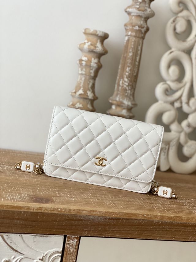 CC original lambskin wallet on chain AP2923 white