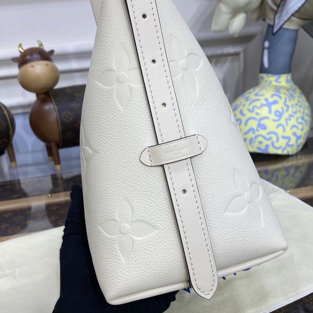 2023 Louis vuitton original calfskin carryAll  pm M46288 white