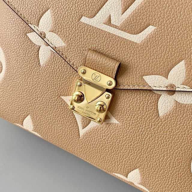 Louis vuitton original calfskin pochette metis M45773 arizona beige