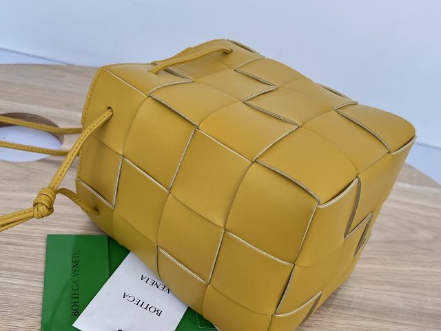 BV original lambskin cassette bucket bag 680218 pollen