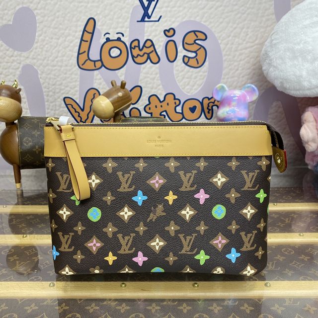 Louis vuitton original monogram pochette voyage souple M83568