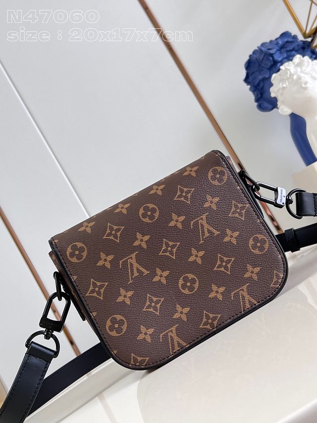 Louis vuitton original monogram canvas montsouris messenger PM M47060