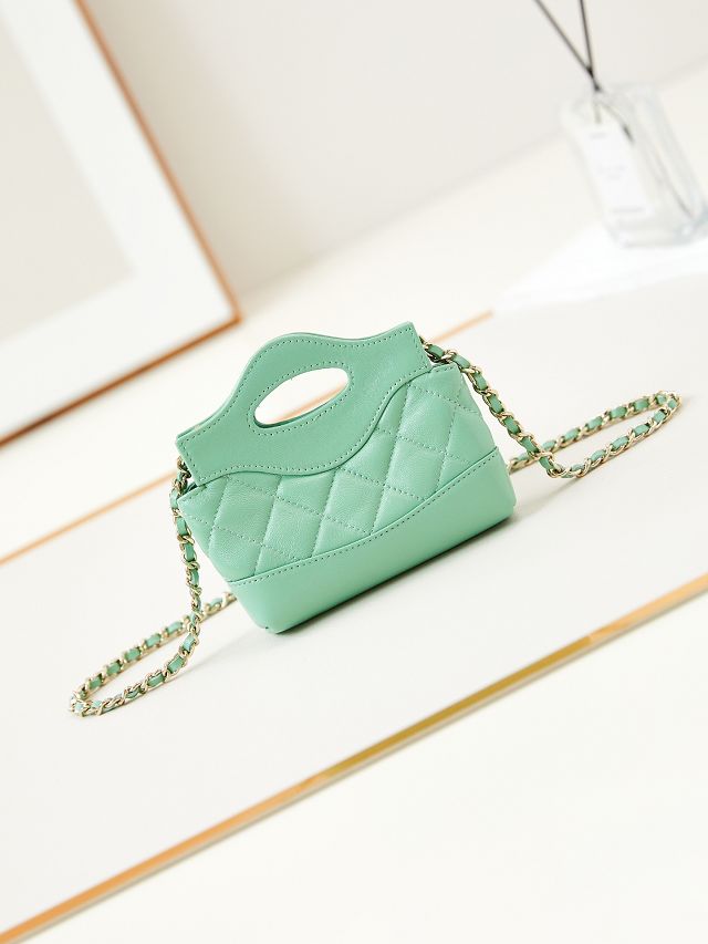 CC original lambskin clutch with chain AP3875 green