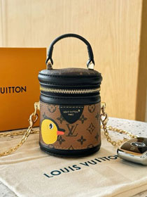 Louis vuitton original vanity bag charm M00817