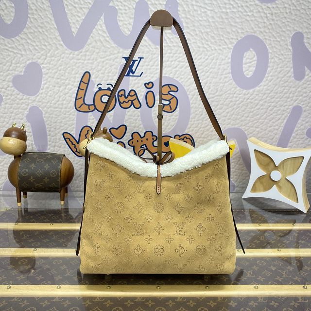 Louis vuitton original suede carryAll pm M11843 apricot