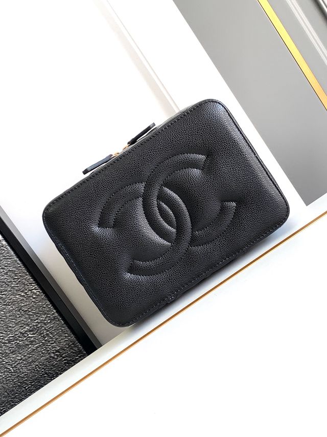 CC original grained calfskin vanity case AP3685 black