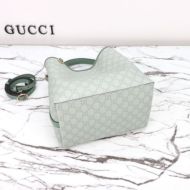 GG original canvas emblem medium bucket bag 815103 green