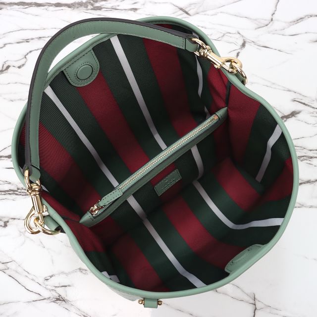 GG original canvas emblem medium bucket bag 815103 green