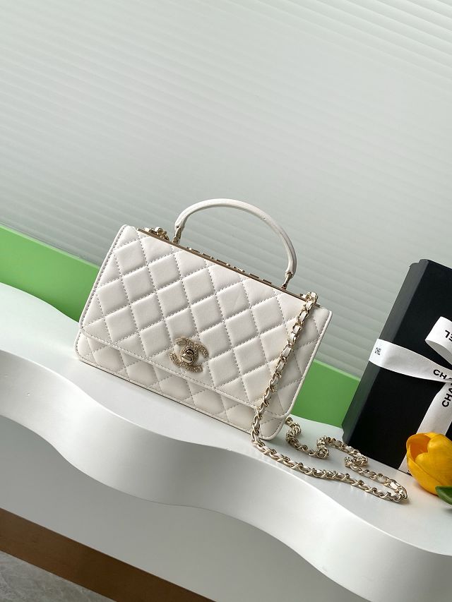 CC original lambskin wallet on chain AP4323 white