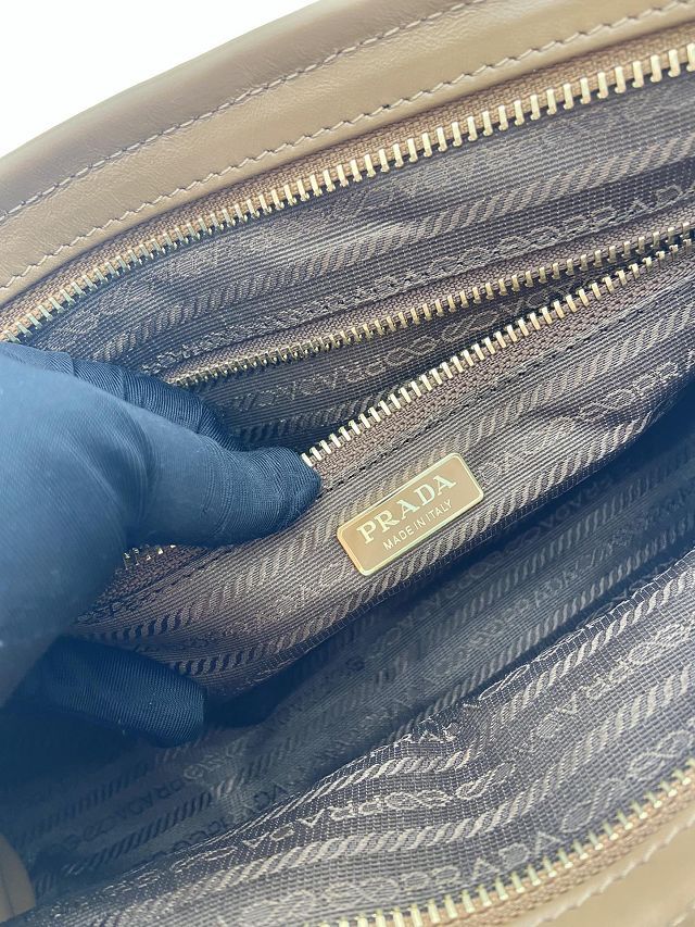 Prada original calfskin bonnie medium tote bag 1BA426 caramel
