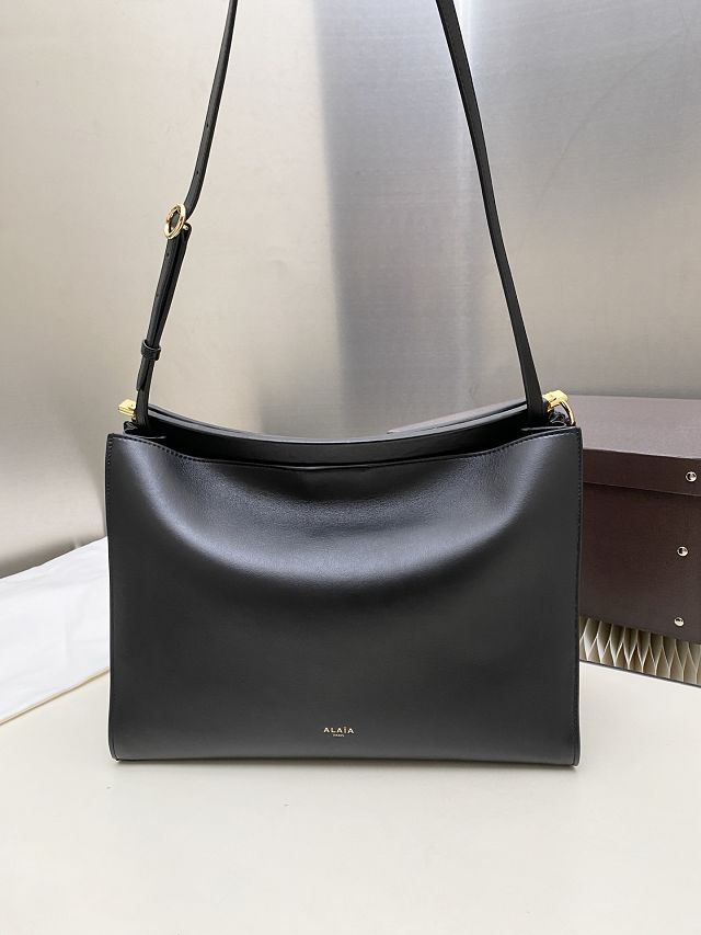 Alaia original calfskin le click medium square bag AL0018 black