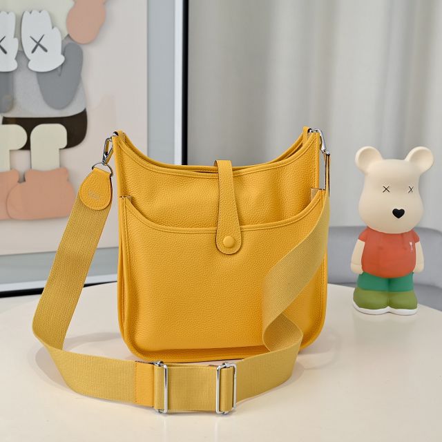 Hermes original togo leather evelyne pm shoulder bag E29 amber