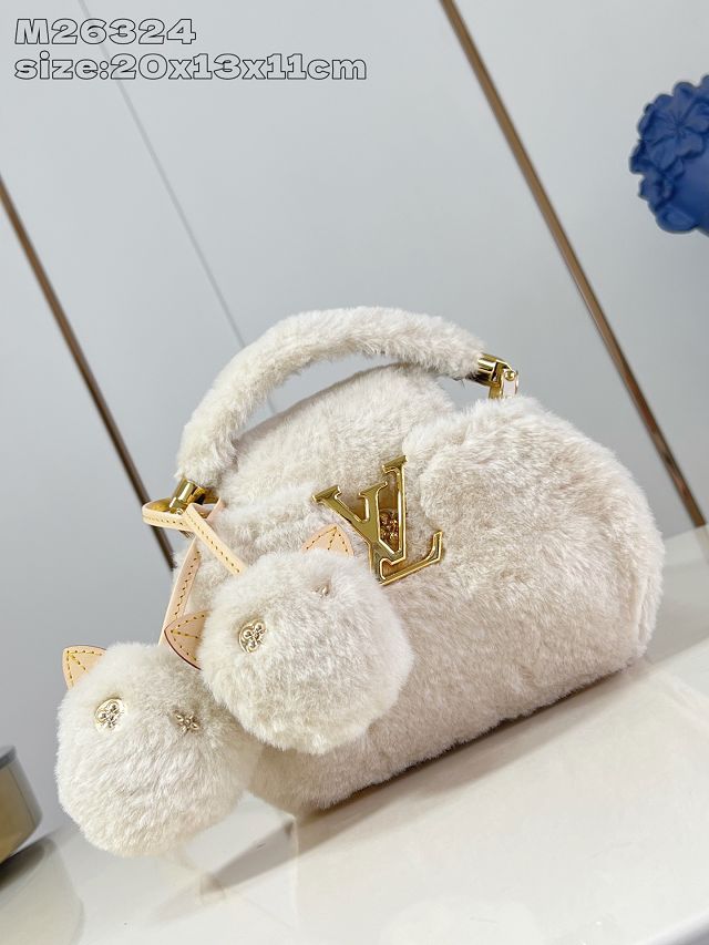 Louis vuitton original shearling capusnow bag M26324 white