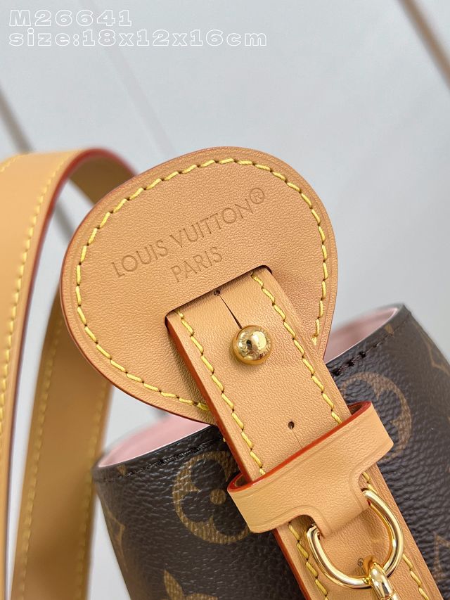 Louis vuitton original monogram canvas all in BB M26642