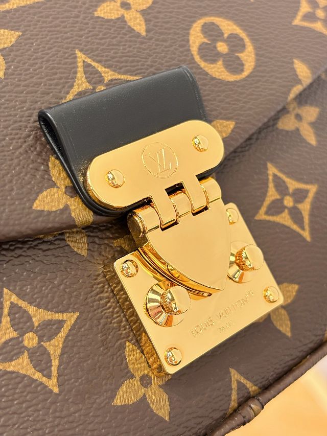 Louis vuitton original monogram canvas east west trunkie M27266