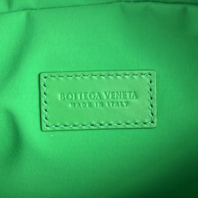 BV original calfskin intrecciato travel pouch 729295 