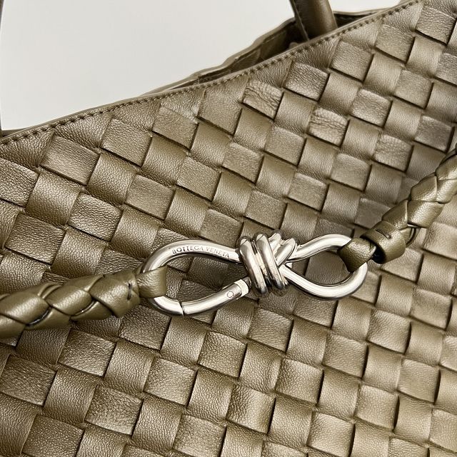 BV original lambskin large andiamo 743575 mud