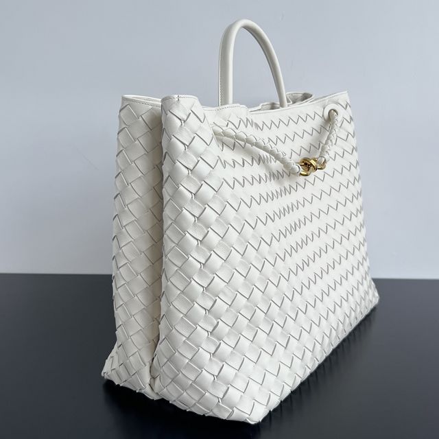 BV original lambskin large andiamo 743575 sea salt