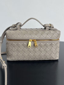 BV original calfskin bang bang vanity case 789109 pinecone