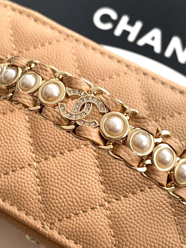 CC original grained calfskin vanity with chain AP4940