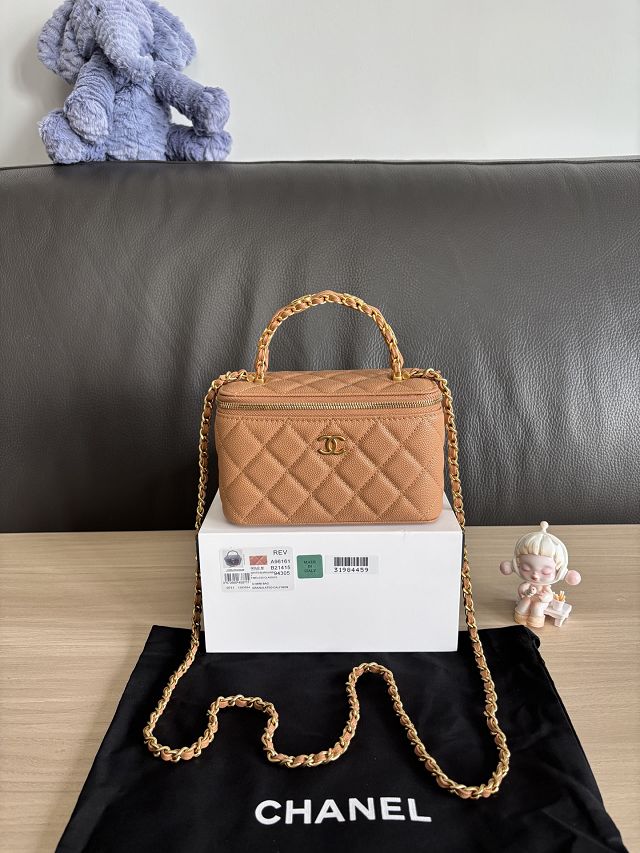 CC original grained calfskin vanity with chain AP5183 