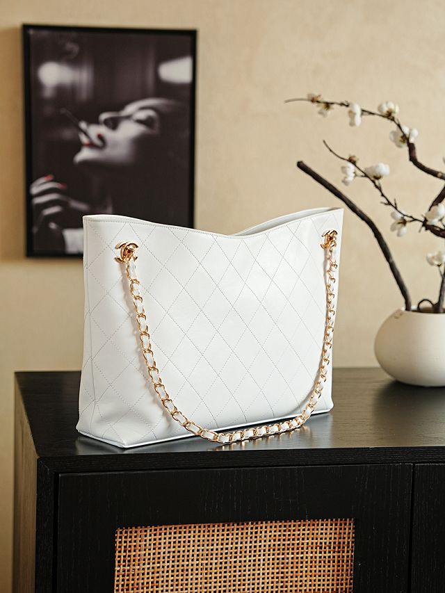 CC original lambskin medium shopping bag AS6240 white